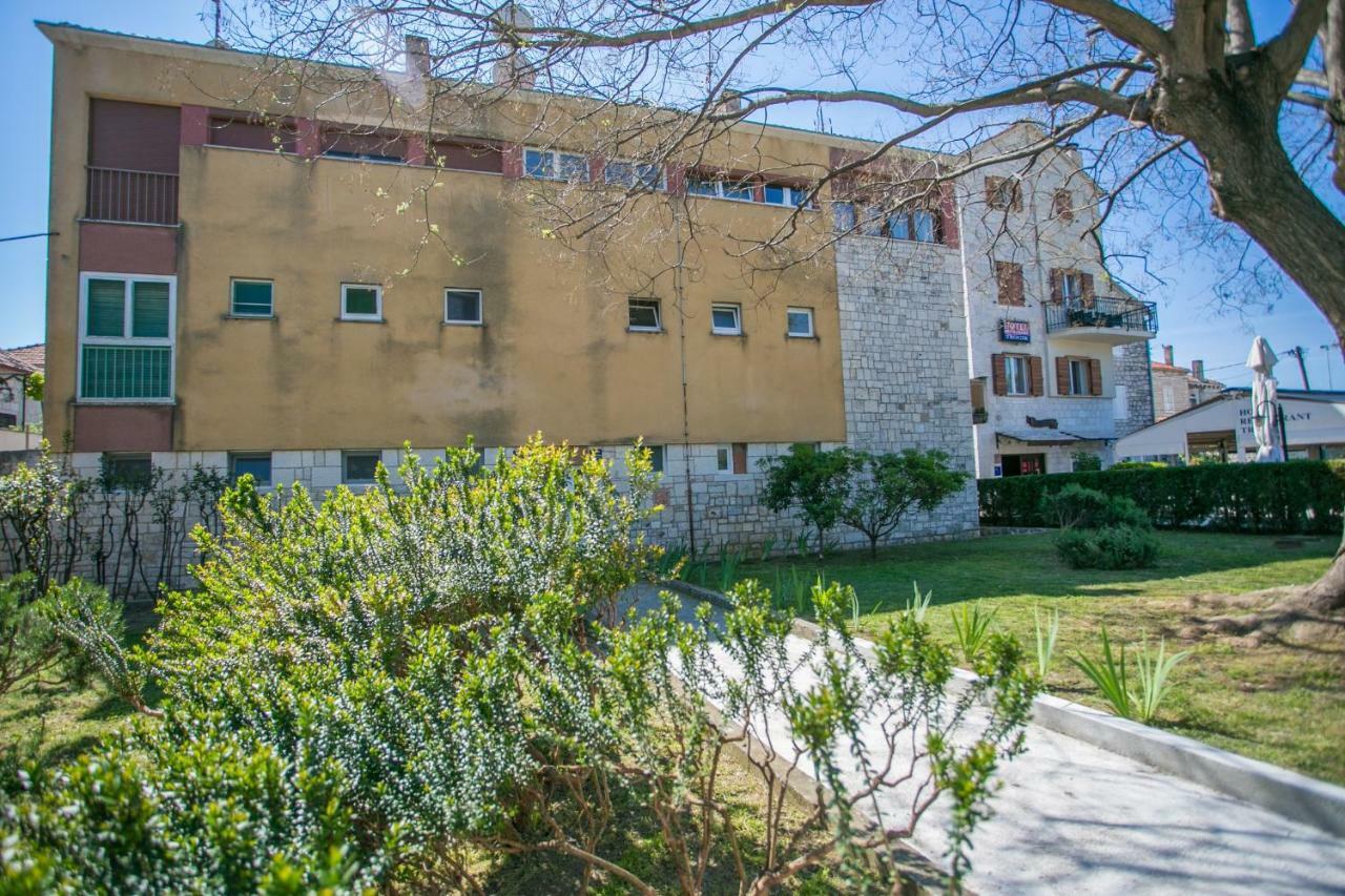 Modern Living In The Heart Of Trogir 아파트 외부 사진